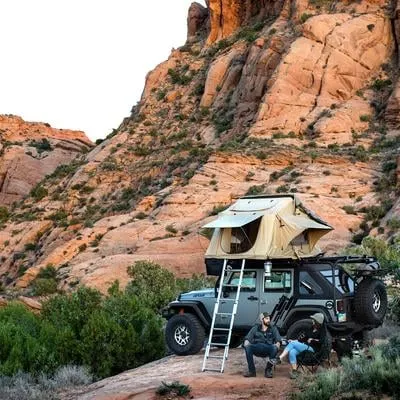 Smittybilt Gen 1 Overlander Roof Top Tent | Universal